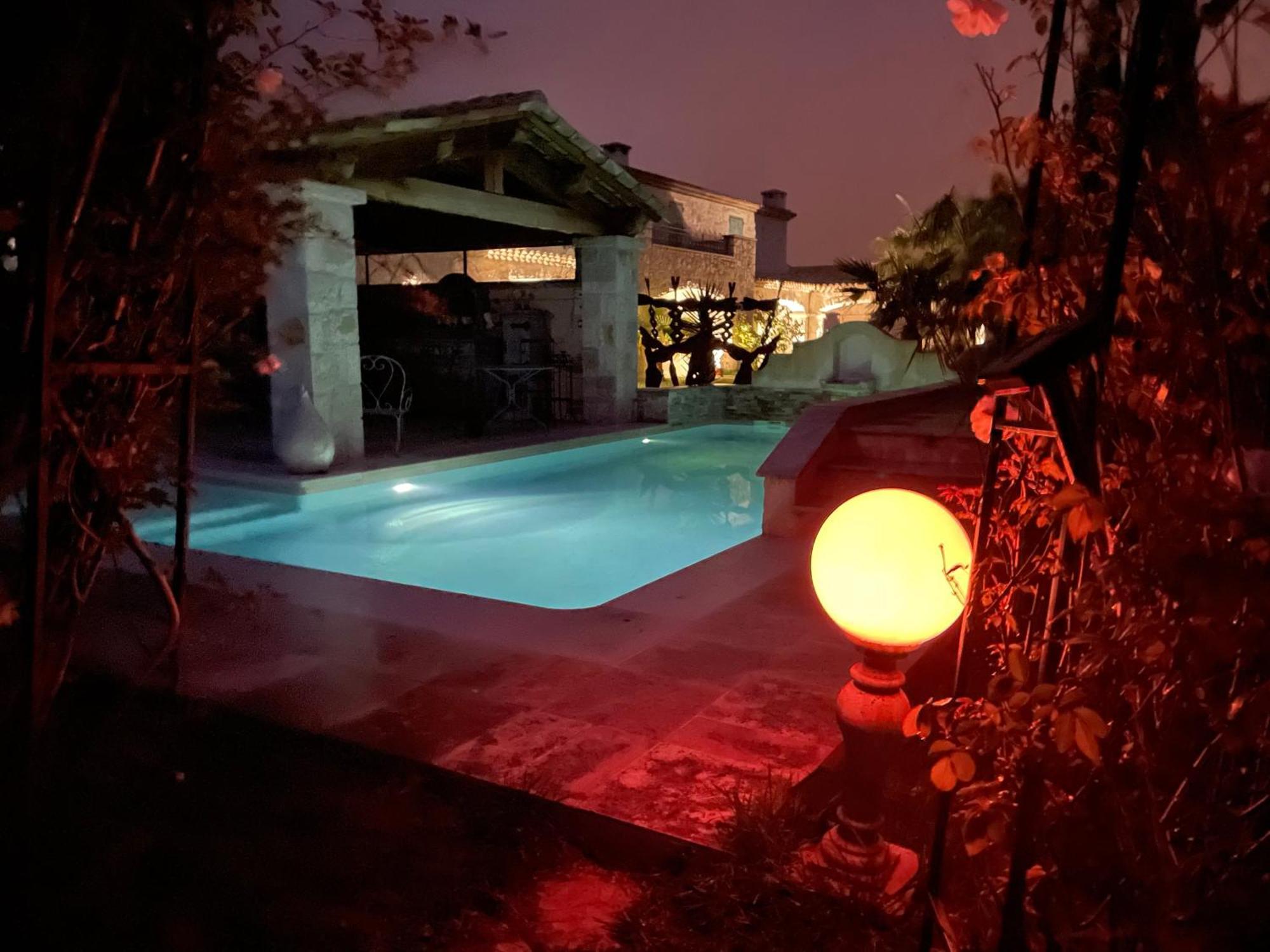 Les 4 Elements Bed & Breakfast Турет-сюр-Лу Екстериор снимка