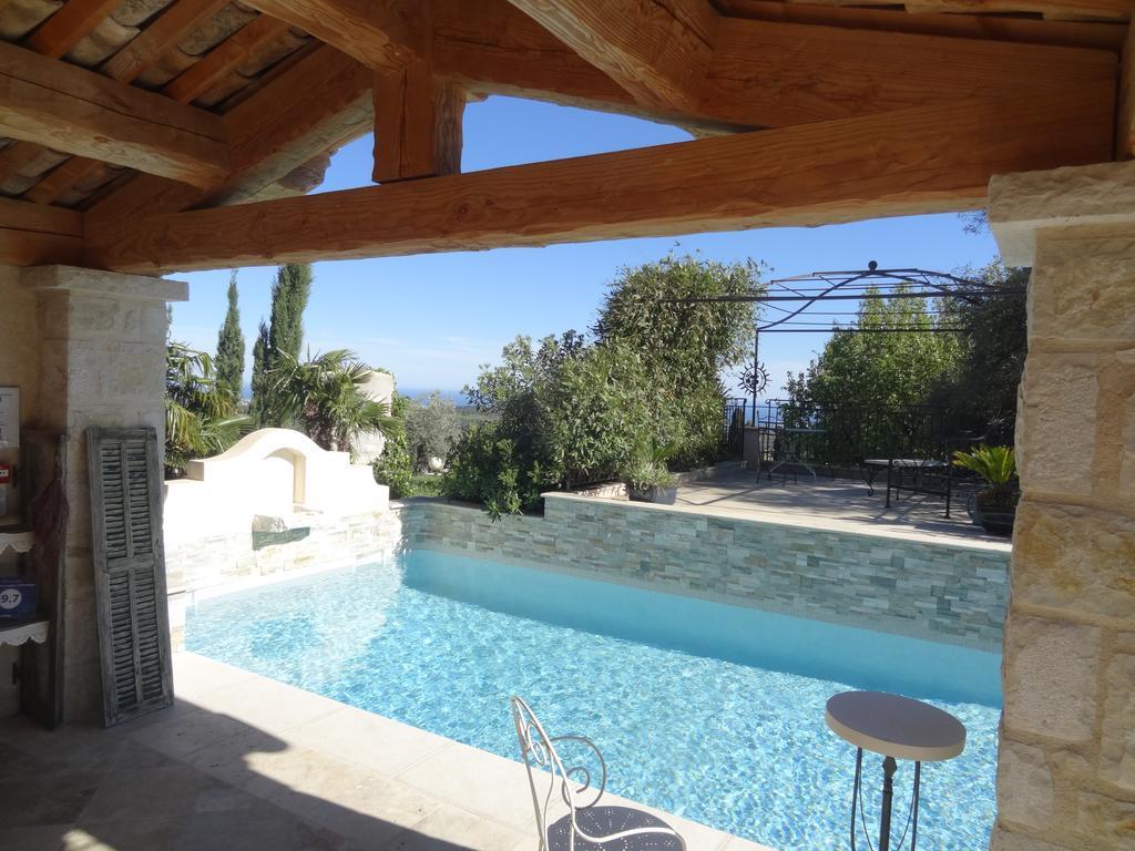 Les 4 Elements Bed & Breakfast Турет-сюр-Лу Екстериор снимка