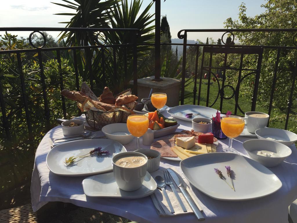 Les 4 Elements Bed & Breakfast Турет-сюр-Лу Екстериор снимка